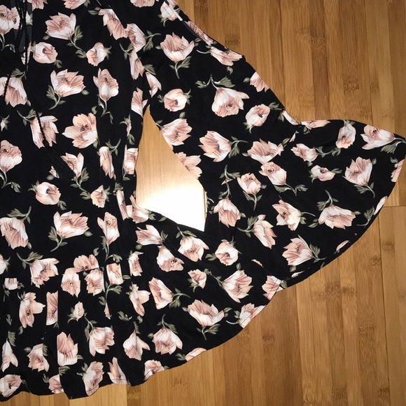 Sugar + Lips Cold Shoulder Bell Sleeve Top - Picture 3 of 3